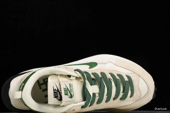 sacai White Vaporwaffle DD1875-102 Nike Green 0708
